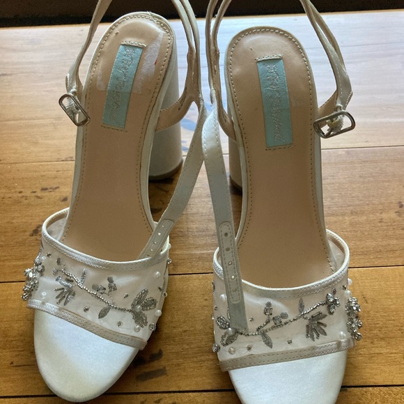 Betsey Johnson Satin Shoes - Picture 4 of 14